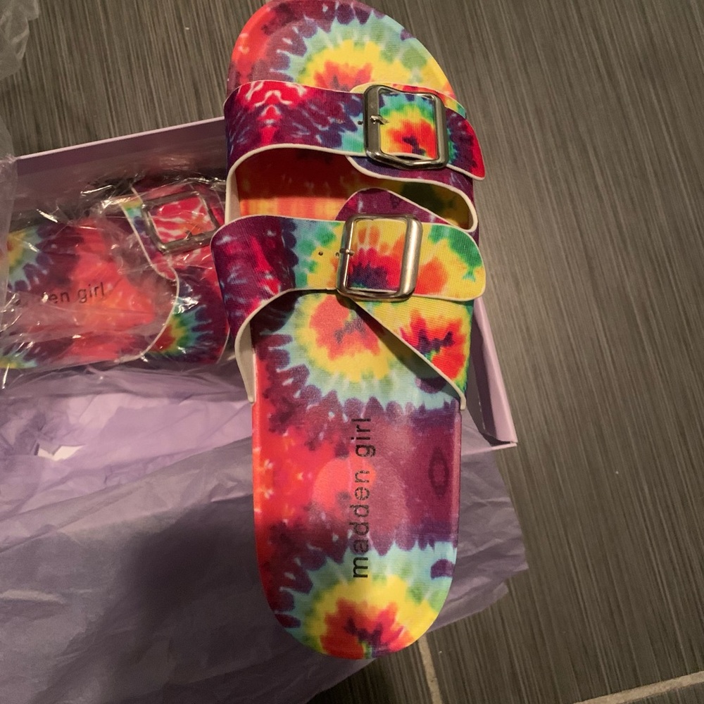 Tie-dye slides!